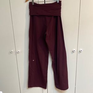 Lululemon high waisted fold over wide leg yoga pant size 6 maroon
